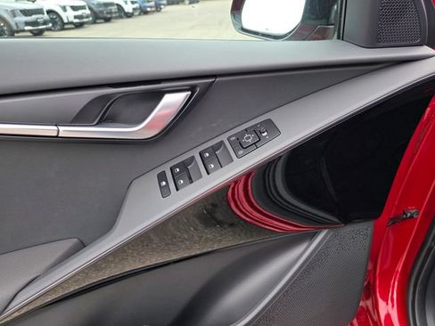 New 2026 Kia Niro Wind FWD image 26