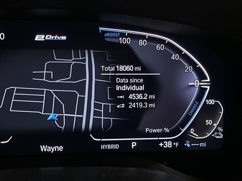 Certified 2023 BMW 530e xDrive w/ Convenience Package image 21