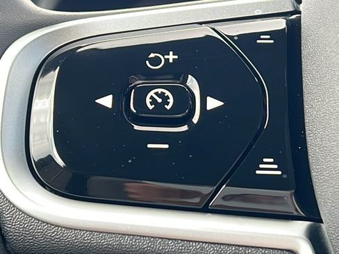 New 2026 Volvo XC90 B6 Plus w/ Protection Package AWD/4WD image 24