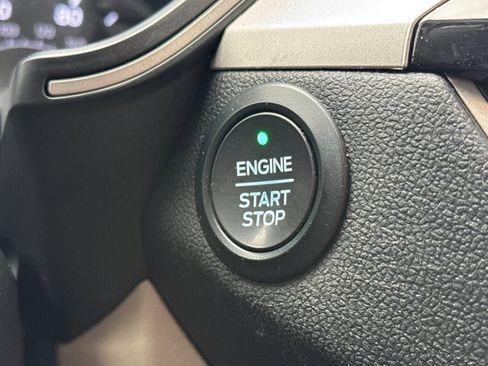 Certified 2020 Ford Escape SE image 23