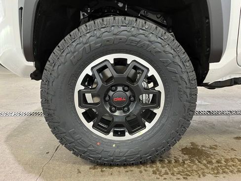 New 2026 Toyota Tacoma TRD Off-Road AWD/4WD image 22