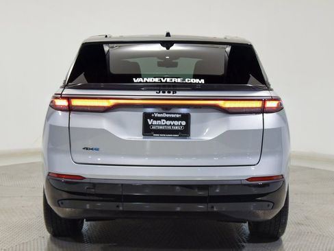 Used 2024 Jeep Wagoneer Launch Edition image 10