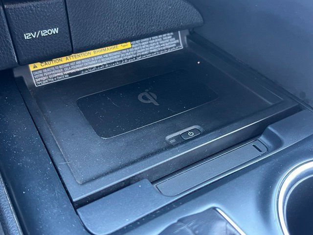 Used 2019 Toyota Camry XSE FWD image 30