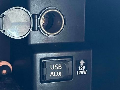 Used 2013 Toyota Camry XLE image 25