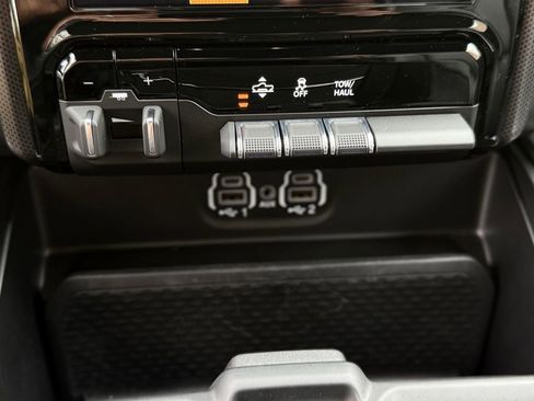 Used 2024 RAM 1500 Limited w/ Bed Utility Group image 23