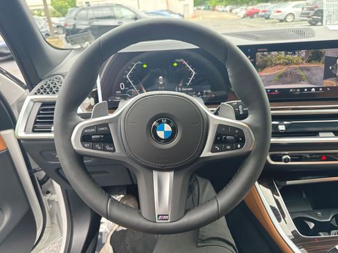 New 2026 BMW X5 xDrive40i w/ M Sport Package AWD/4WD image 18