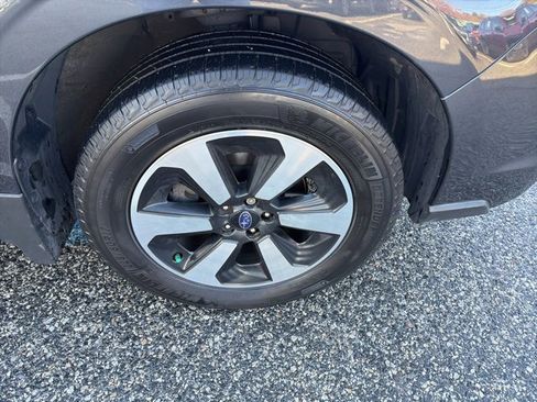 Used 2018 Subaru Forester 2.5i Limited image 18