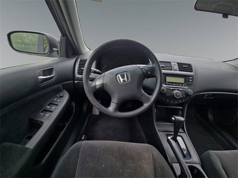 Used 2004 Honda Accord LX image 16