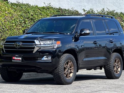 Used 2020 Toyota Land Cruiser Heritage Edition AWD/4WD image 9