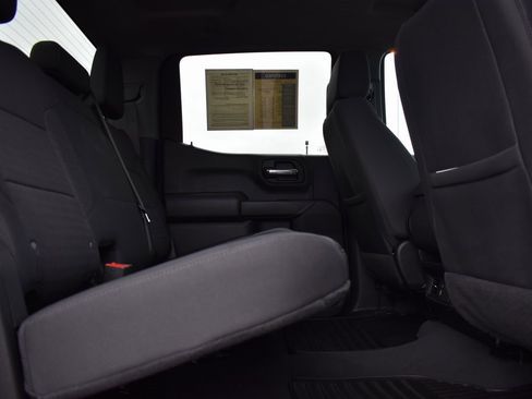 Used 2024 Chevrolet Silverado 1500 Custom Trail Boss w/ LPO, Dark Essentials Package image 10