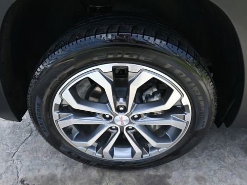 Used 2021 GMC Terrain SLT w/ Infotainment Package II AWD/4WD image 12