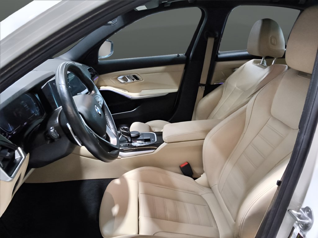 Used 2021 BMW 330e xDrive w/ Premium Package AWD/4WD image 14