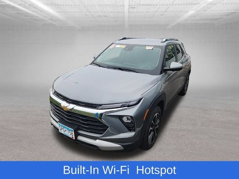 Used 2024 Chevrolet TrailBlazer LT w/ LT Cold Weather Package FWD image 7