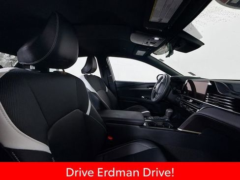 Certified 2025 Toyota Camry SE image 25