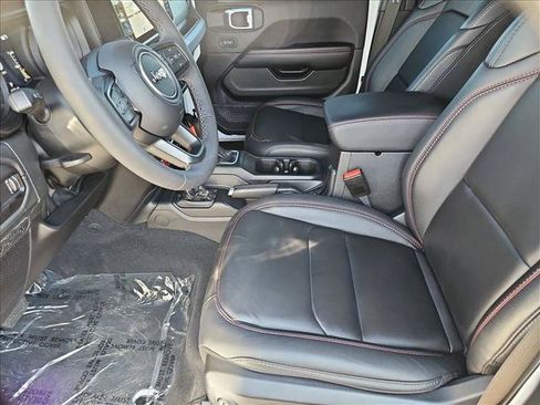 Used 2026 Jeep Wrangler Unlimited Rubicon AWD/4WD image 22