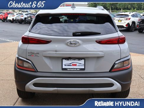 Used 2023 Hyundai Kona SEL w/ Convenience Package FWD image 5