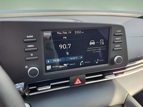 New 2026 Hyundai Elantra Hybrid w/ Cargo Package FWD image 19