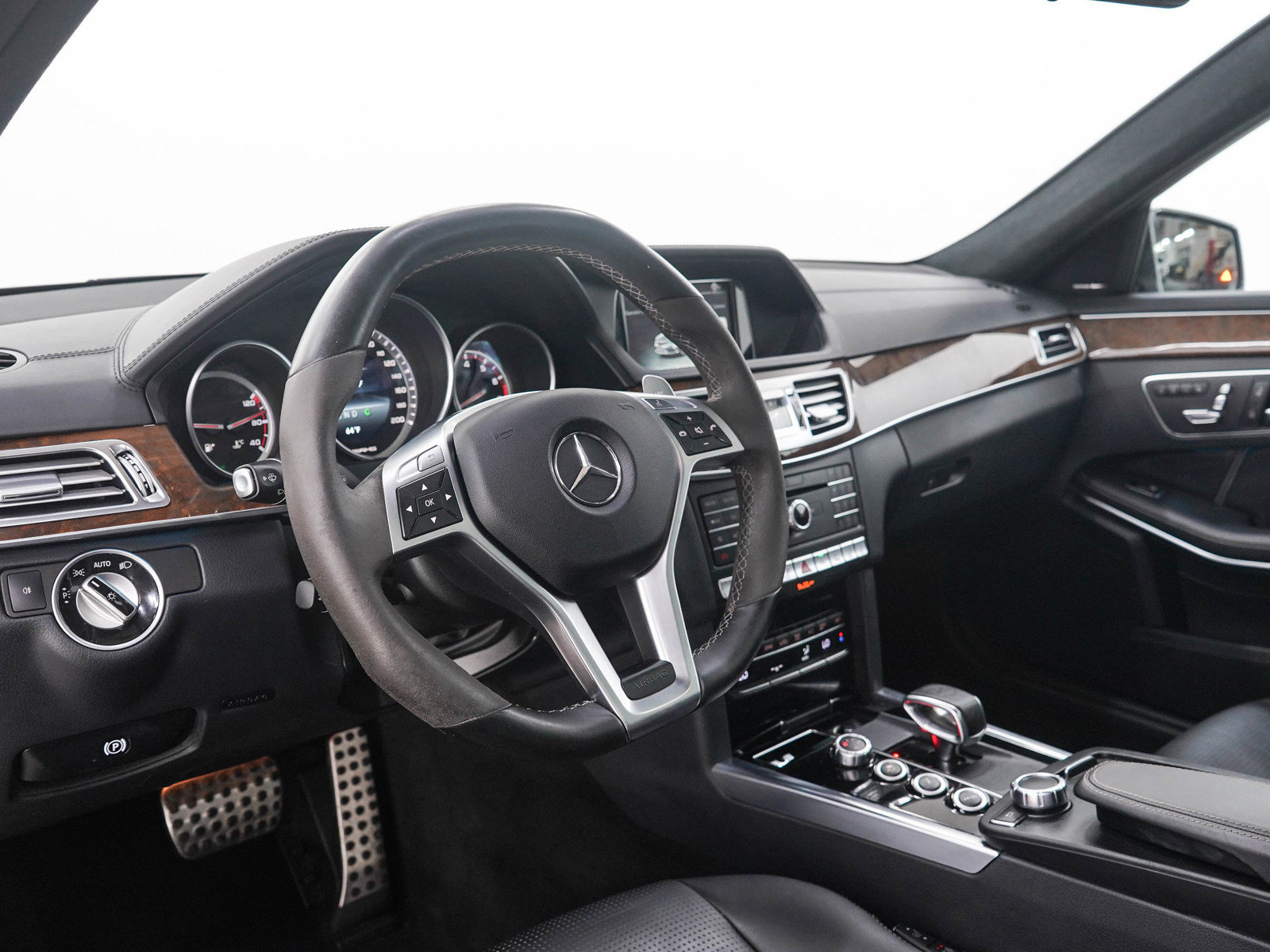 Used 2016 Mercedes-Benz E 63 AMG S-Model image 26