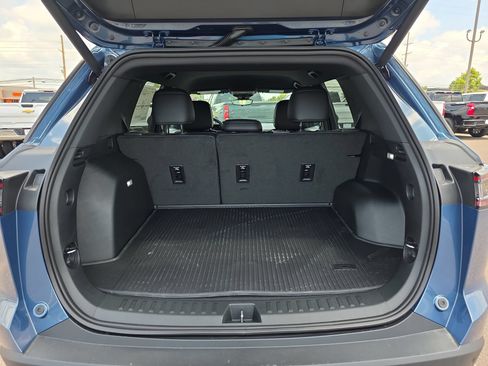 New 2026 Chevrolet Equinox LT w/ Convenience Package II FWD image 13