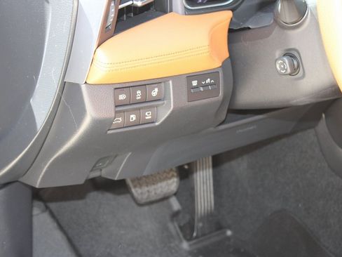 Used 2021 Toyota Avalon Limited w/ Advanced Safety Package image 22