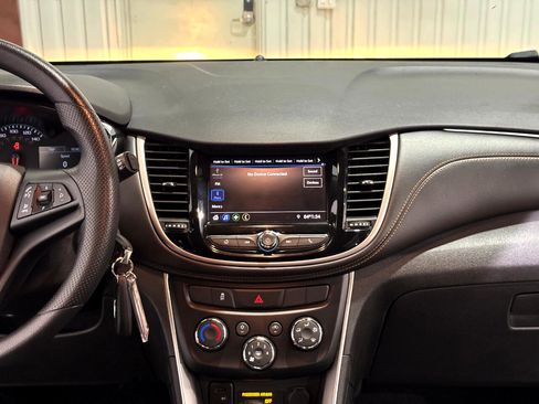 Used 2020 Chevrolet Trax LS w/ Tint and Cruise Package image 18