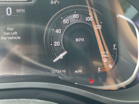 Used 2026 RAM 1500 Laramie AWD/4WD image 13
