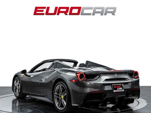 Used 2019 Ferrari 488 Spider RWD image 4
