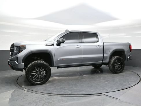 Used 2025 GMC Sierra 1500 AT4 w/ AT4 Premium Package AWD/4WD image 3