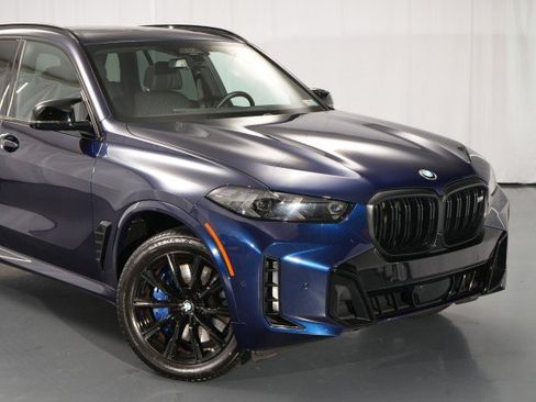 Used 2024 BMW X5 M60i AWD/4WD image 11
