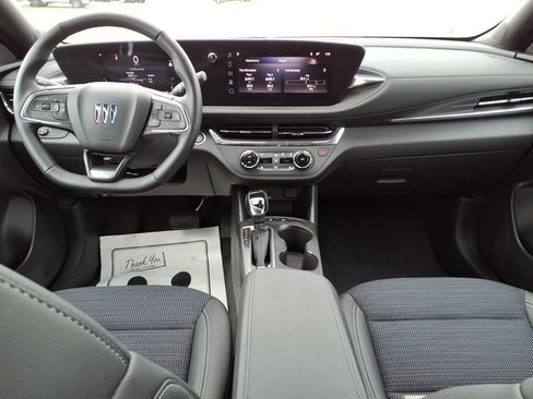 Certified 2025 Buick Envista Preferred w/ Convenience I Package FWD image 10