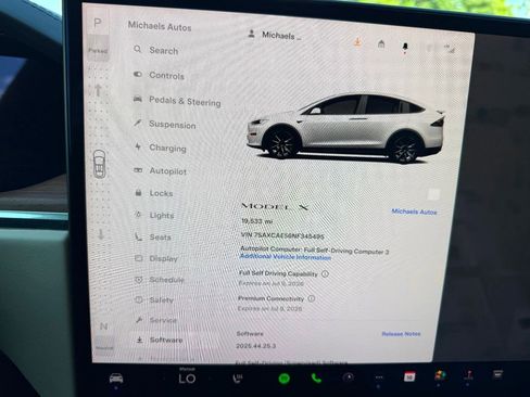 Used 2022 Tesla Model X AWD/4WD image 13