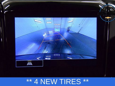 Used 2023 Chevrolet Traverse LT AWD/4WD image 23