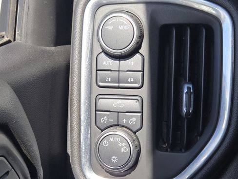 Used 2021 Chevrolet Silverado 1500 LT image 25