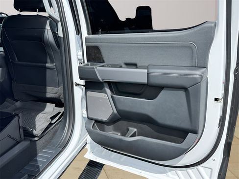 Used 2023 Ford F250 Lariat image 33