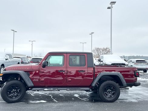 Used 2021 Jeep Gladiator Mojave w/ Cold Weather Group image 6