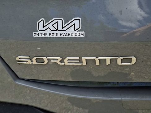 Certified 2024 Kia Sorento SX AWD/4WD image 31