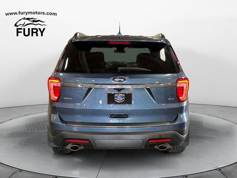 Used 2019 Ford Explorer XLT w/ Equipment Group 202A AWD/4WD image 4