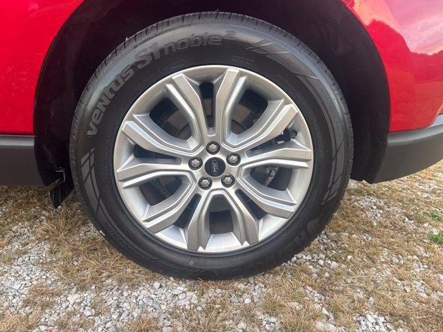 Used 2024 Ford Edge Titanium AWD/4WD image 12