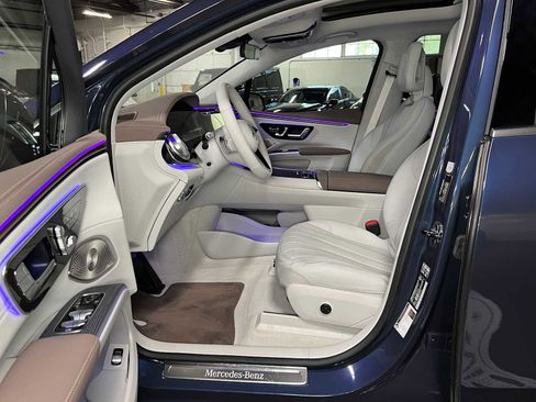 Certified 2023 Mercedes-Benz EQS 580 4MATIC SUV image 23