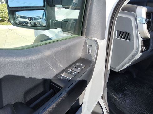 New 2025 Ford F450 XL w/ XL Chrome Package AWD/4WD image 6