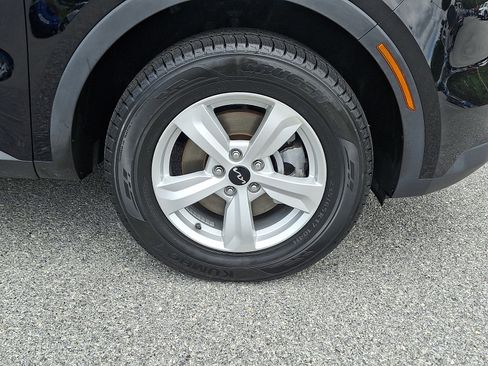 Used 2022 Kia Sorento LX AWD/4WD image 8