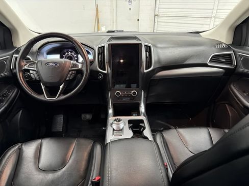 Used 2022 Ford Edge Titanium w/ Equipment Group 301A AWD/4WD image 25