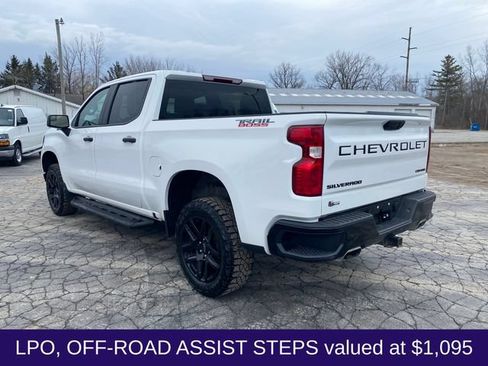 Used 2023 Chevrolet Silverado 1500 Custom Trail Boss w/ LPO, Dark Essentials Package AWD/4WD image 4