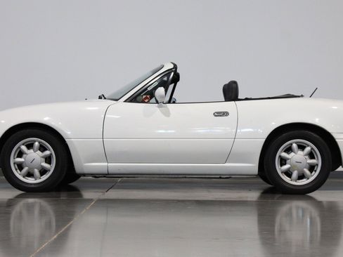 Used 1990 MAZDA MX-5 Miata image 27