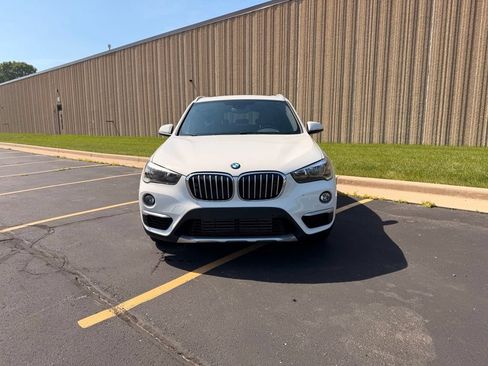 Used 2017 BMW X1 xDrive28i AWD/4WD image 3