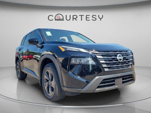 New 2026 Nissan Rogue SV w/ Cold Weather Package FWD image 5