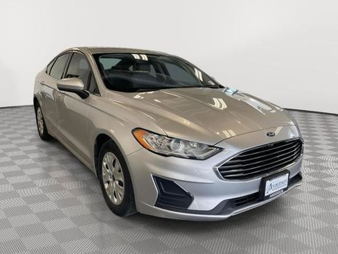 Certified 2019 Ford Fusion S image 4