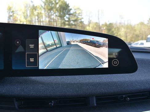 Used 2024 Lucid Air Touring image 20