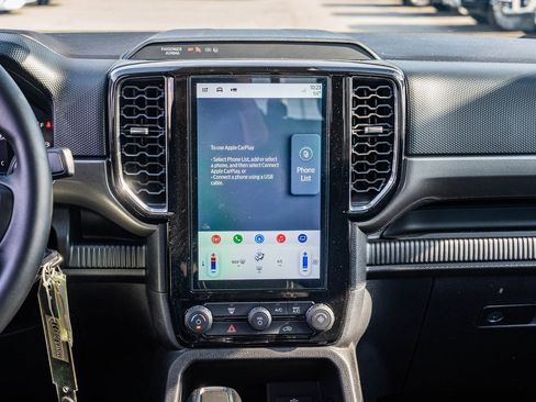 Used 2025 Ford Ranger XLT w/ Trailer Tow Package image 30