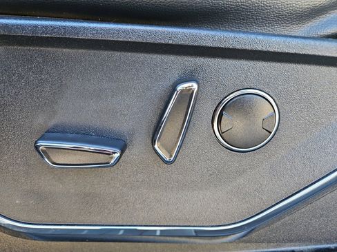 Used 2022 Ford F150 Lariat w/ Equipment Group 502A High image 20